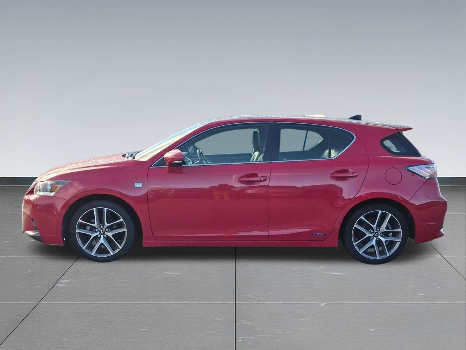 Used 2016 Lexus CT 200h w/ Navigation Package FWD image 3