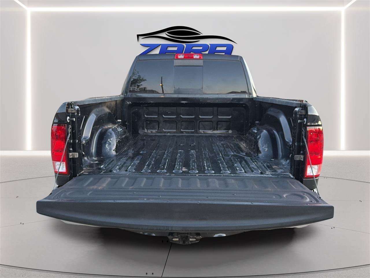 Used 2017 RAM 1500 Classic SLT AWD/4WD image 23