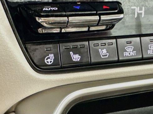 Used 2024 MAZDA CX-90 Plug-In Hybrid w/ Premium Plus AWD/4WD image 4