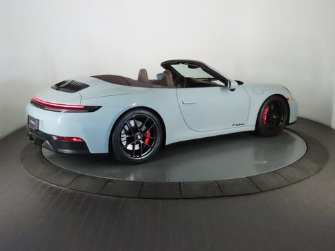 Certified 2025 Porsche 911 Carrera 4 GTS AWD/4WD image 15