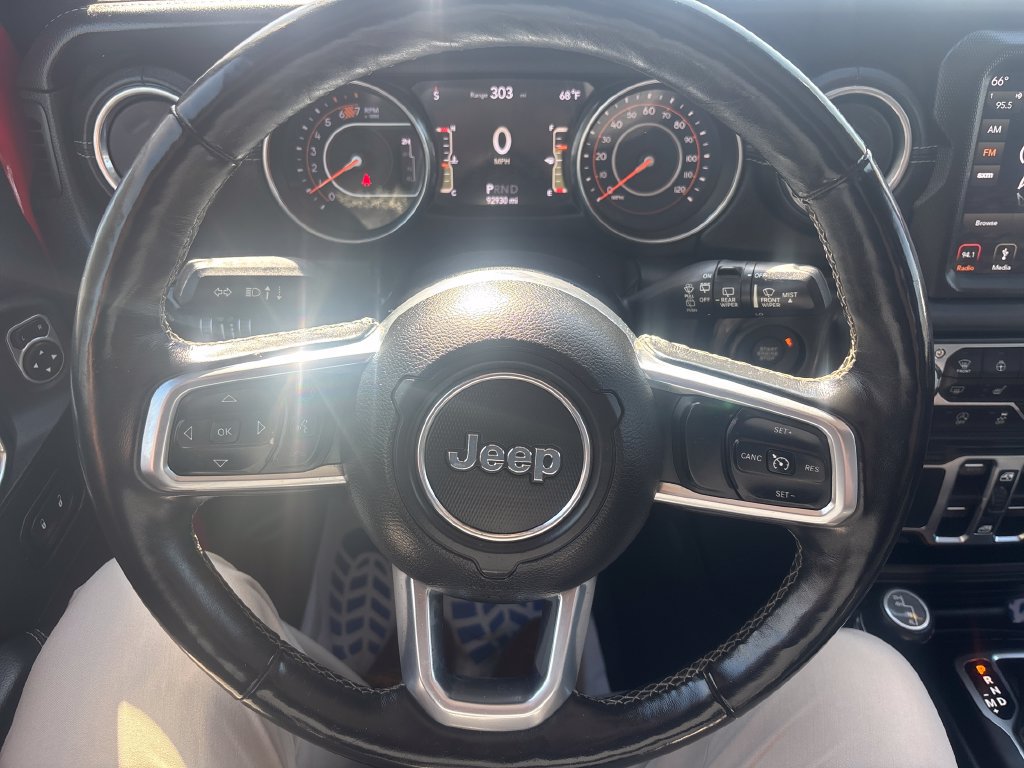 Used 2018 Jeep Wrangler Unlimited Sahara AWD/4WD image 19