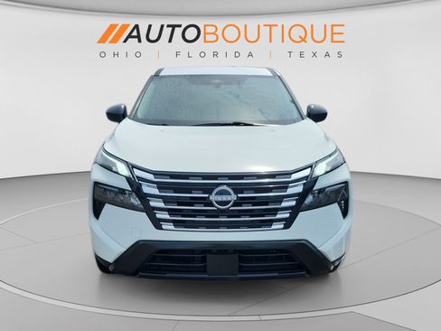 Used 2024 Nissan Rogue S AWD/4WD image 8