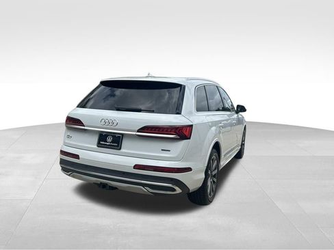 Used 2023 Audi Q7 2.0T Premium w/ Towing Package AWD/4WD image 5