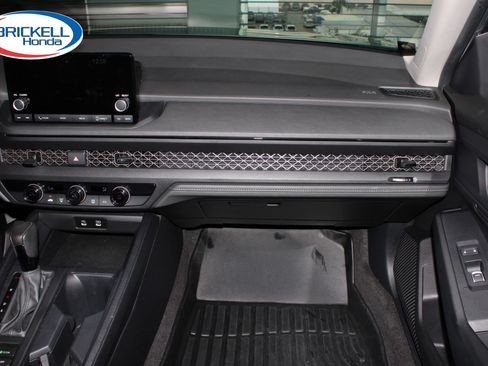 Used 2024 Honda Accord LX image 17