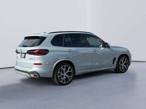 New 2026 BMW X5 xDrive50e w/ M Sport Package image 3