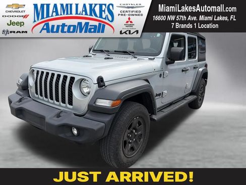 Used 2024 Jeep Wrangler Unlimited Sport AWD/4WD image 1