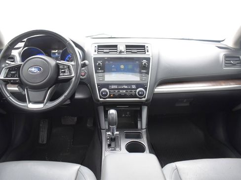 Used 2019 Subaru Outback 3.6R Limited AWD/4WD image 12