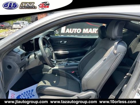 Used 2024 Ford Mustang Coupe RWD image 10