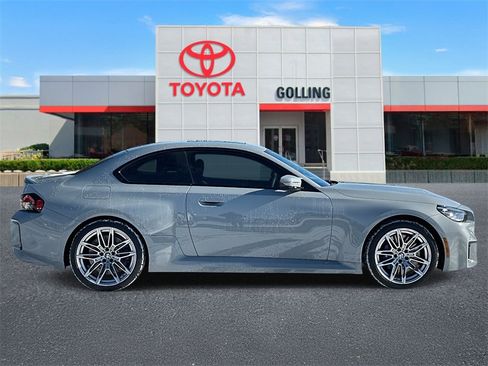 Used 2025 BMW M2 w/ Lighting Package image 6