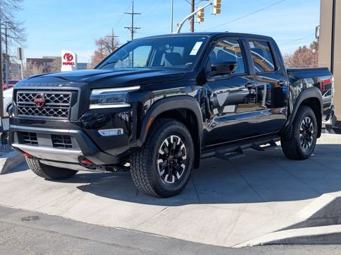 Used 2023 Nissan Frontier PRO-4X w/ Pro Convenience Package image 10
