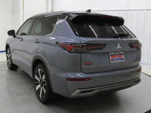 New 2025 Mitsubishi Outlander SEL image 5