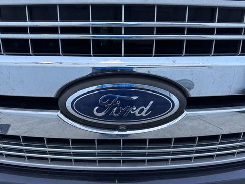 Used 2018 Ford F150 Lariat w/ Equipment Group 502A Luxury AWD/4WD image 42