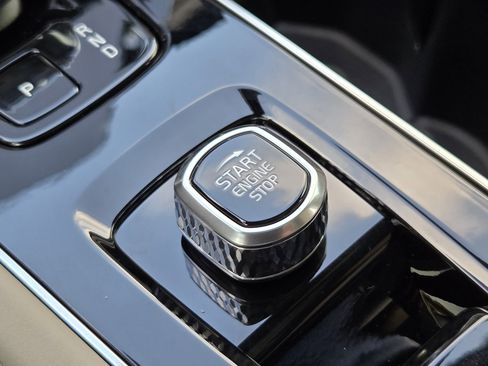 New 2026 Volvo XC90 B6 Ultra image 24