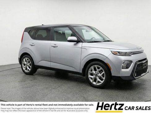 Used 2025 Kia Soul LX w/ LX Technology Package FWD image 1