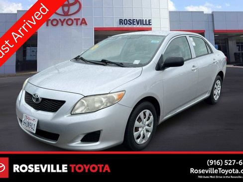 Used 2009 Toyota Corolla LE FWD image 1