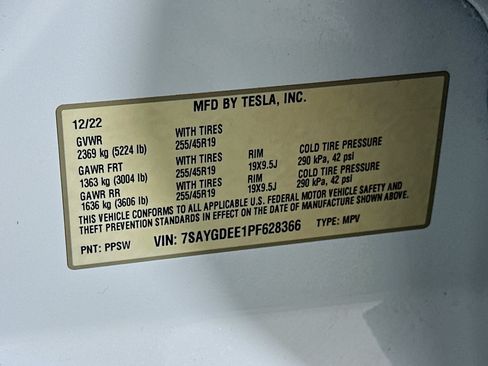 Used 2023 Tesla Model Y Long Range AWD/4WD image 12
