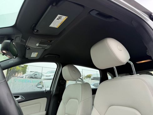 Used 2017 Mercedes-Benz B 250e image 17