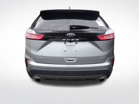 Used 2022 Ford Edge Titanium w/ Equipment Group 301A AWD/4WD image 13