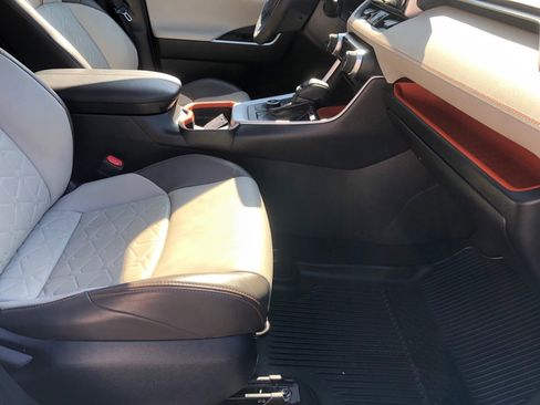 Used 2019 Toyota RAV4 Adventure w/ All Weather Liner Package AWD/4WD image 27