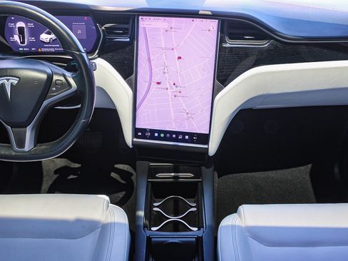 Used 2021 Tesla Model X Long Range AWD/4WD image 13