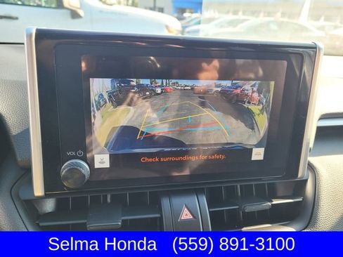 Used 2024 Toyota RAV4 XLE image 19