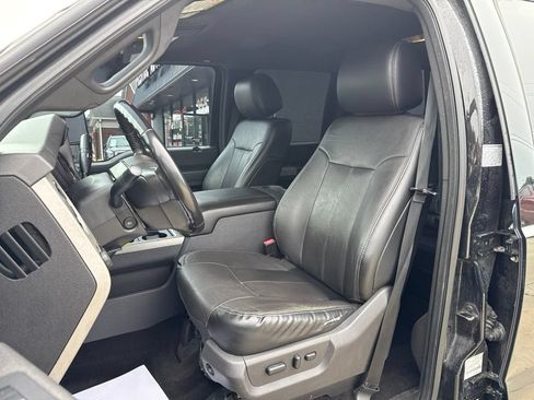 Used 2015 Ford F350 Lariat w/ Lariat Interior Package AWD/4WD image 2