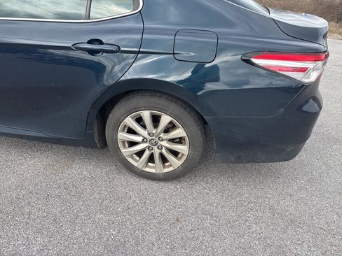 Used 2020 Toyota Camry LE image 9