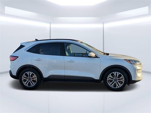 Used 2020 Ford Escape SEL image 2