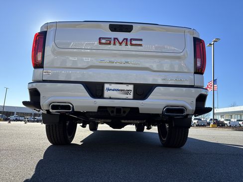 New 2026 GMC Sierra 1500 Denali image 9