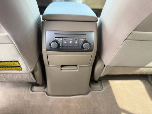 Used 2010 Toyota Highlander 2WD image 23
