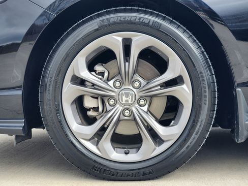 Certified 2024 Honda Accord EX image 11