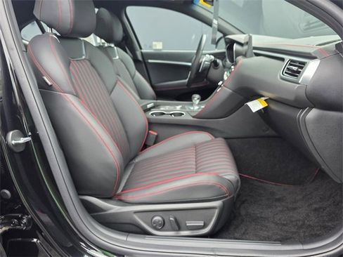 Used 2025 Genesis G70 3.3T Advanced image 27