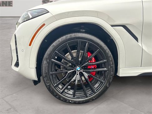 New 2026 BMW X6 xDrive40i image 14