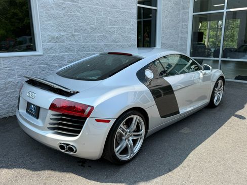 Used 2011 Audi R8 V8 image 27