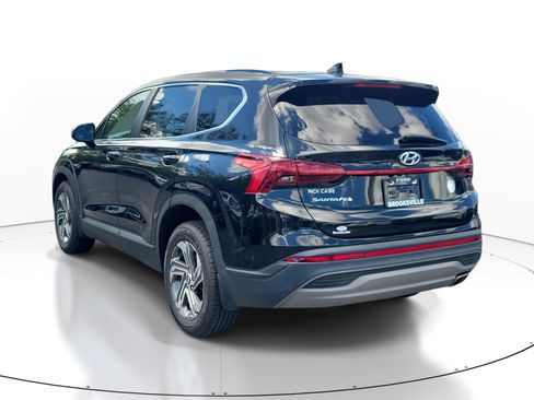 Used 2023 Hyundai Santa Fe SE FWD image 4