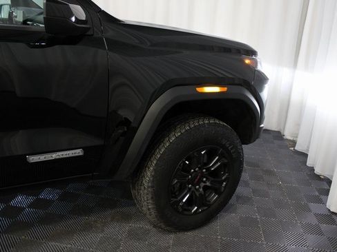 Used 2024 GMC Canyon Elevation w/ Convenience Package image 10