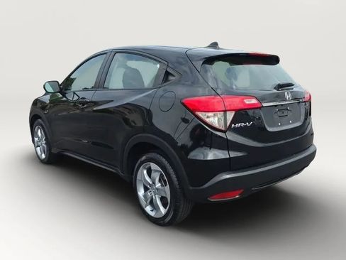 Used 2019 Honda HR-V LX image 6