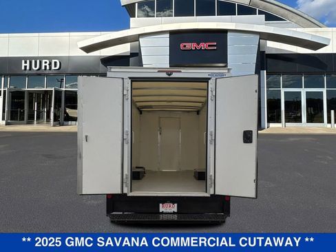 New 2025 GMC Savana 3500 w/ Power Convenience Package image 22