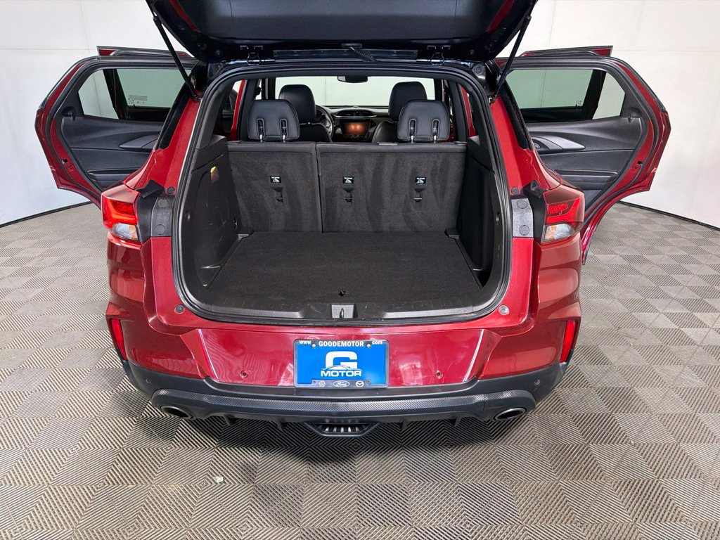 Used 2022 Chevrolet TrailBlazer RS w/ Technology Package FWD image 21