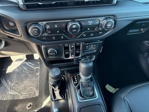 New 2027 Jeep Wrangler Unlimited Sahara AWD/4WD image 14