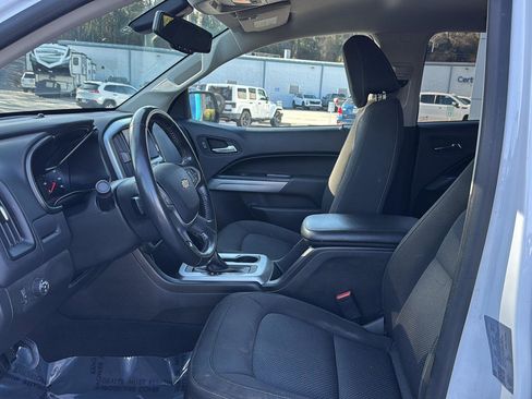 Certified 2022 Chevrolet Colorado LT w/ LT Convenience Package image 8