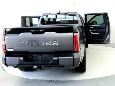 Used 2023 Toyota Tundra Platinum AWD/4WD image 11
