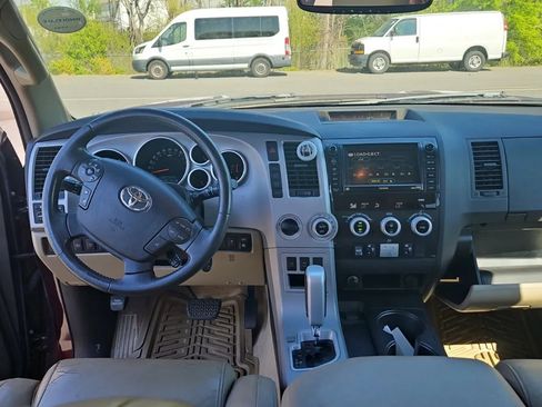 Used 2008 Toyota Sequoia Limited image 8