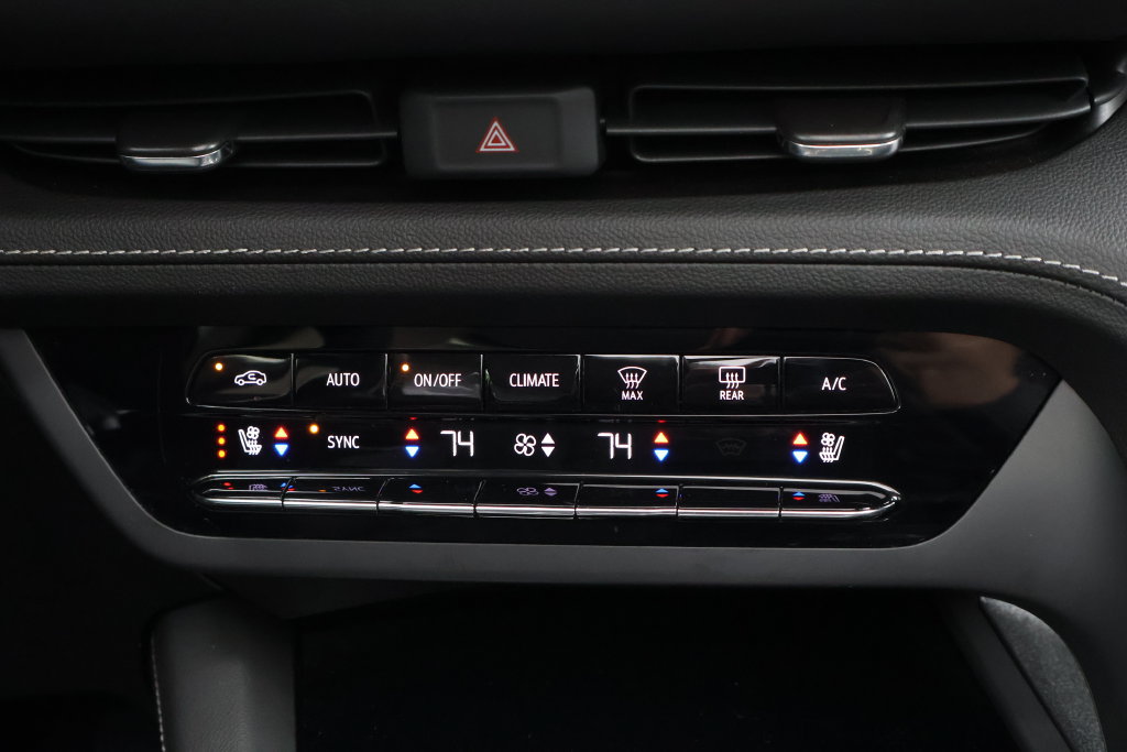 Certified 2023 Buick Envision Avenir AWD/4WD image 18
