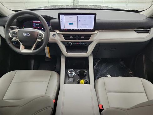 New 2026 Ford Explorer Active w/ Active Comfort Package image 13