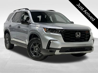 Used 2025 Honda Pilot TrailSport