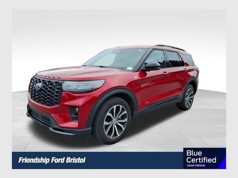 Certified 2025 Ford Explorer ST-Line AWD/4WD image 1