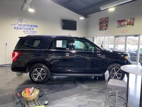 Used 2021 Ford Expedition XLT image 9