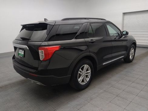 Used 2024 Ford Explorer XLT w/ Equipment Group 202A image 10