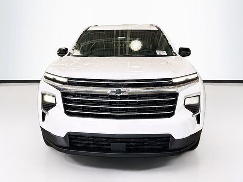 New 2026 Chevrolet Traverse LT w/ LPO, Floor Liner Package image 4